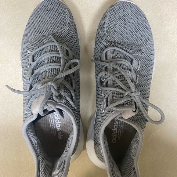 Adidas Tubular size 8 - Picture 2 of 4